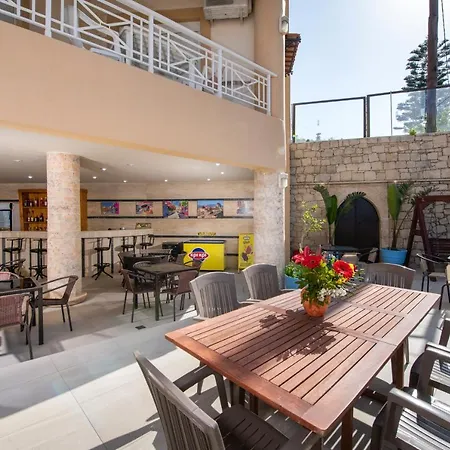 Sunrise Apartmanhotel Szfáka